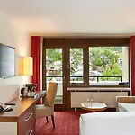 Hotel H+ & 4*